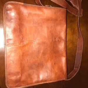 Solid Leather Messenger Bag